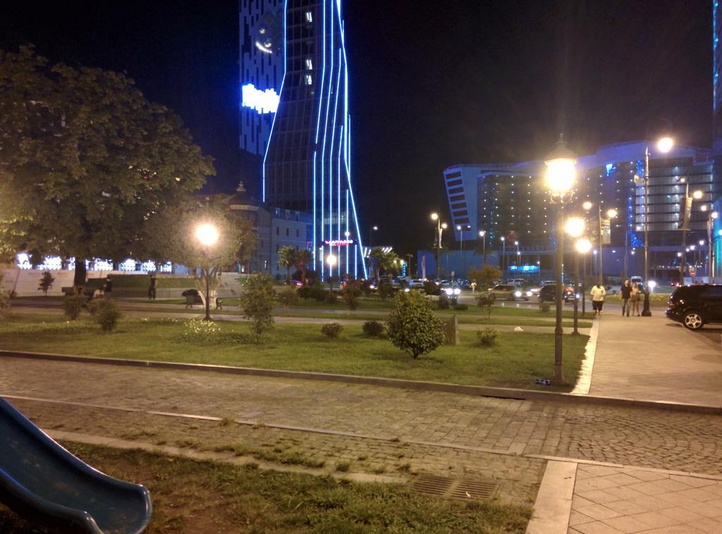 Akhmeteli Apartment Old Batumi Phòng bức ảnh