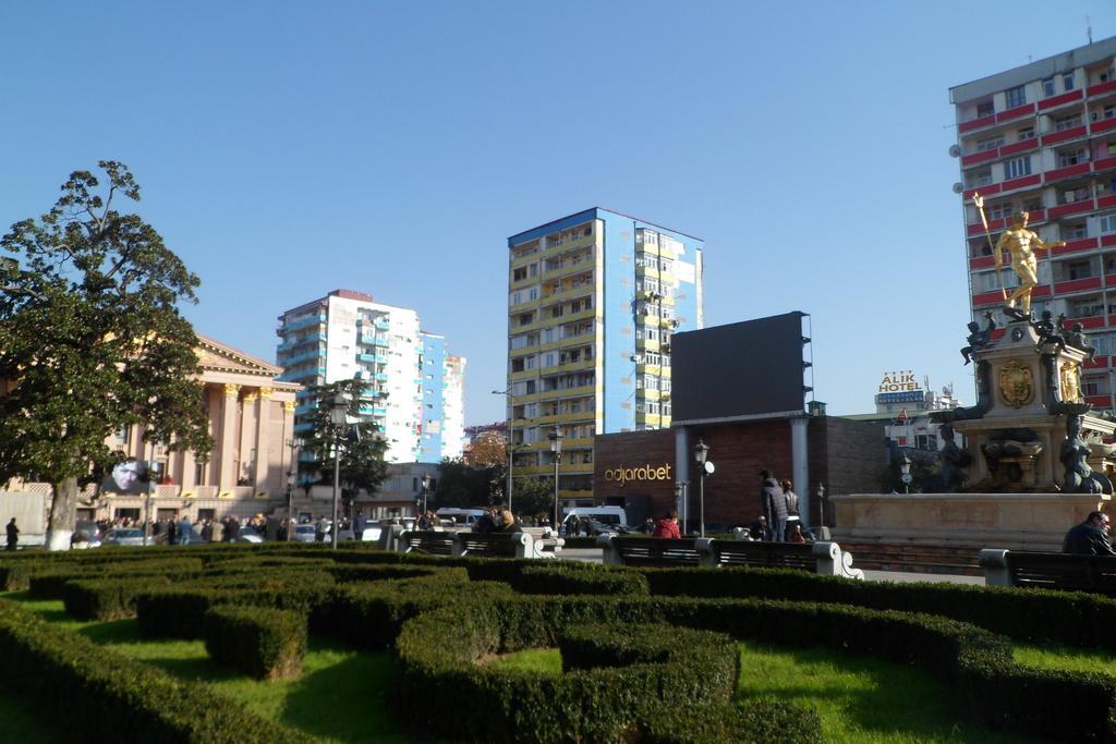 Akhmeteli Apartment Old Batumi Phòng bức ảnh